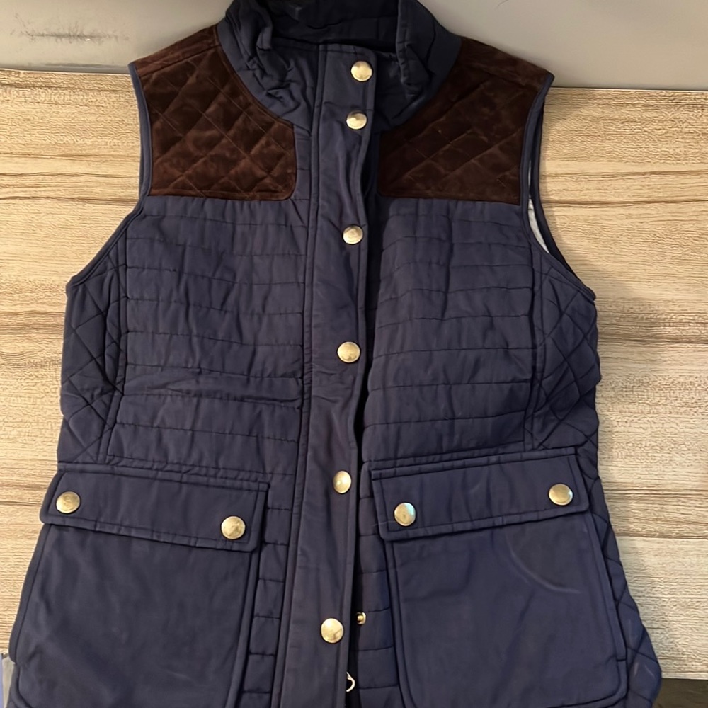vineyard vines vest